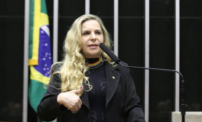 Política - Deputada petista será transferida para presídio em Israel