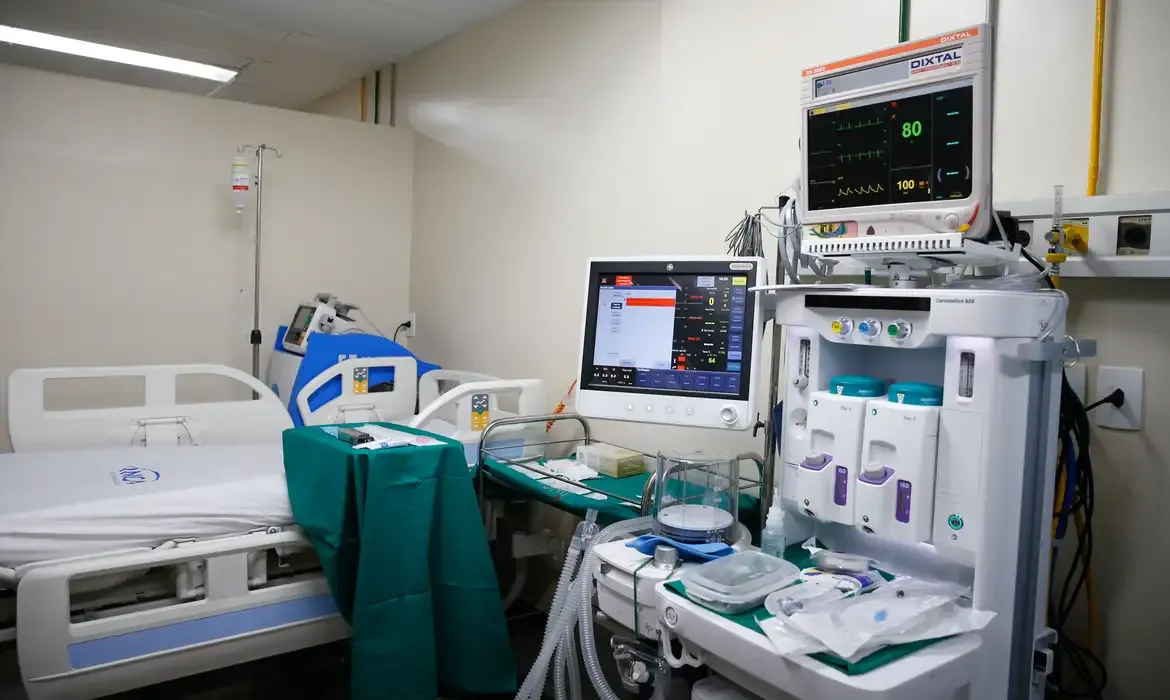 Saúde  - SUS fará cirurgia de câncer de próstata por robô