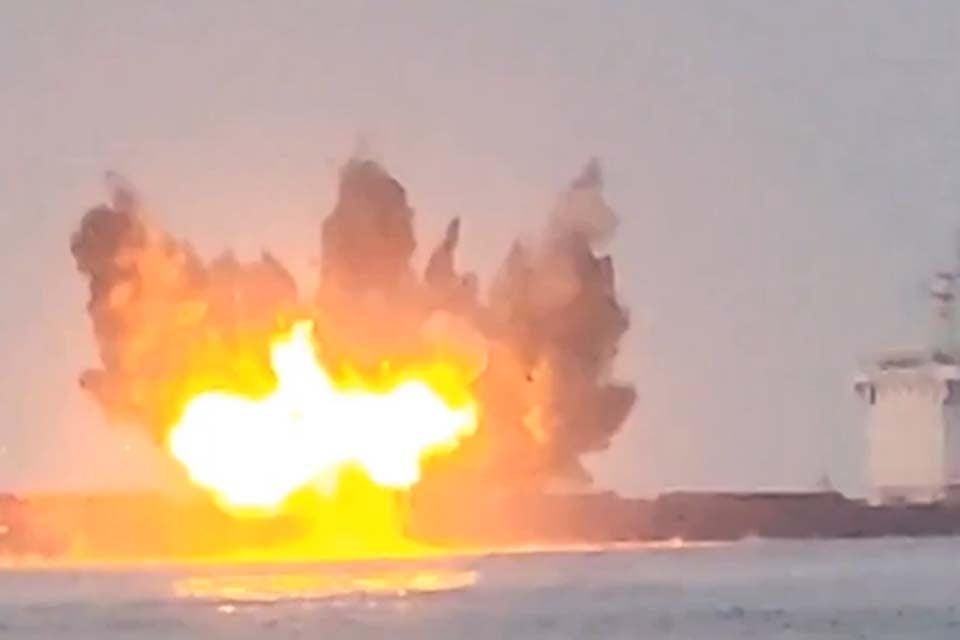 TENSÃO - EUA atacam mais quatro supostos barcos de drogas no Pacífico; 14 morreram