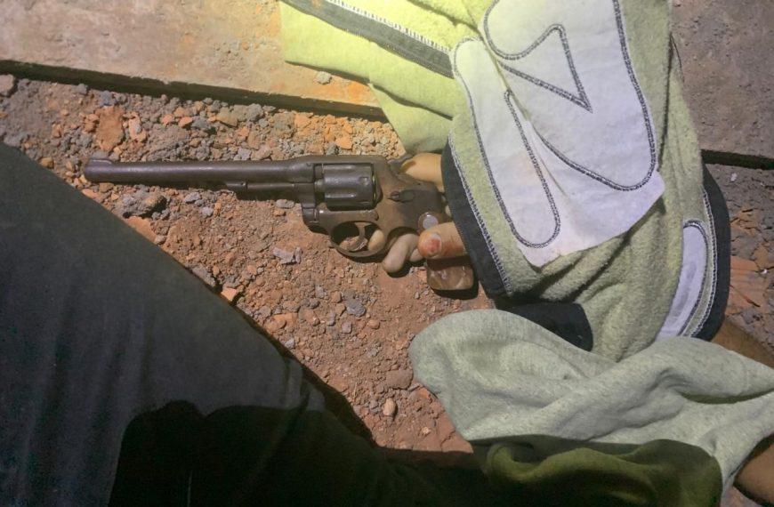 VÍDEO - Bandido morreu após aterrorizar família durante roubo e trocar tiros com a PM em Rondonópolis; imagem forte