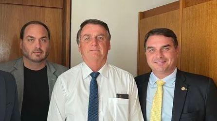 Brasil - Últimas notícias - Manifestação de Flávio citava Deus e oração por Bolsonaro