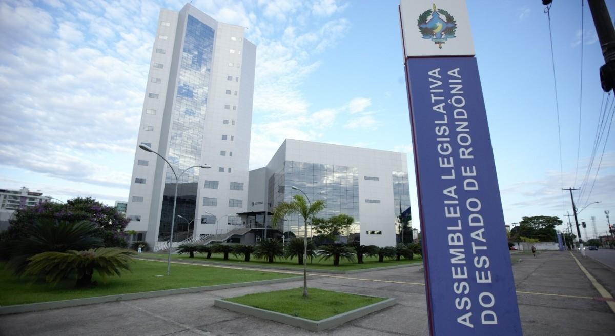 Concursos e Empregos - Edital do concurso da Assembleia Legislativa de Rondônia é alterado com correções em inscrições, conteúdos e estrutura das provas
