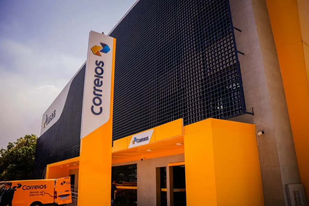 Conselho dos Correios aprova empréstimo de R$ 20 bilhões