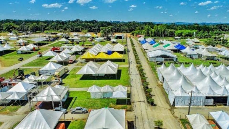 Diário da Amazônia  -  Feira agropecuária reafirma o papel do estado no mercado global