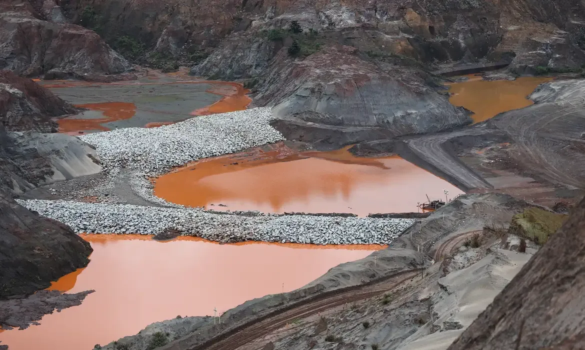 Meio Ambiente Justiça inglesa condena mineradora BHP por rompimento de barragem