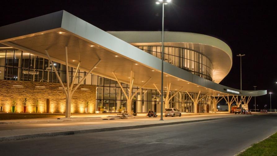 Moçambique - Aeroporto milionário lembra dinheiro do BNDES desperdiçado