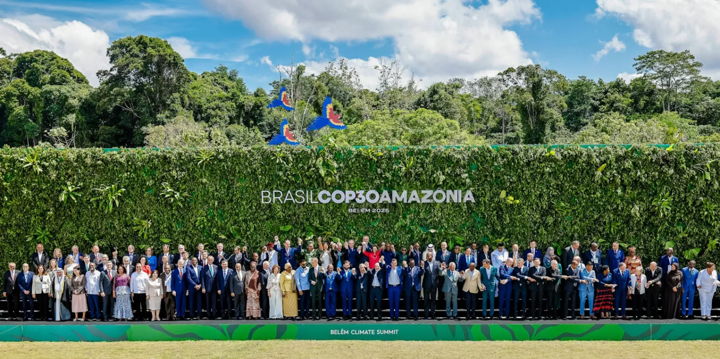 Reportagens - COP entrega pouco, mantém ameaça de colapso climático e colhe críticas globais