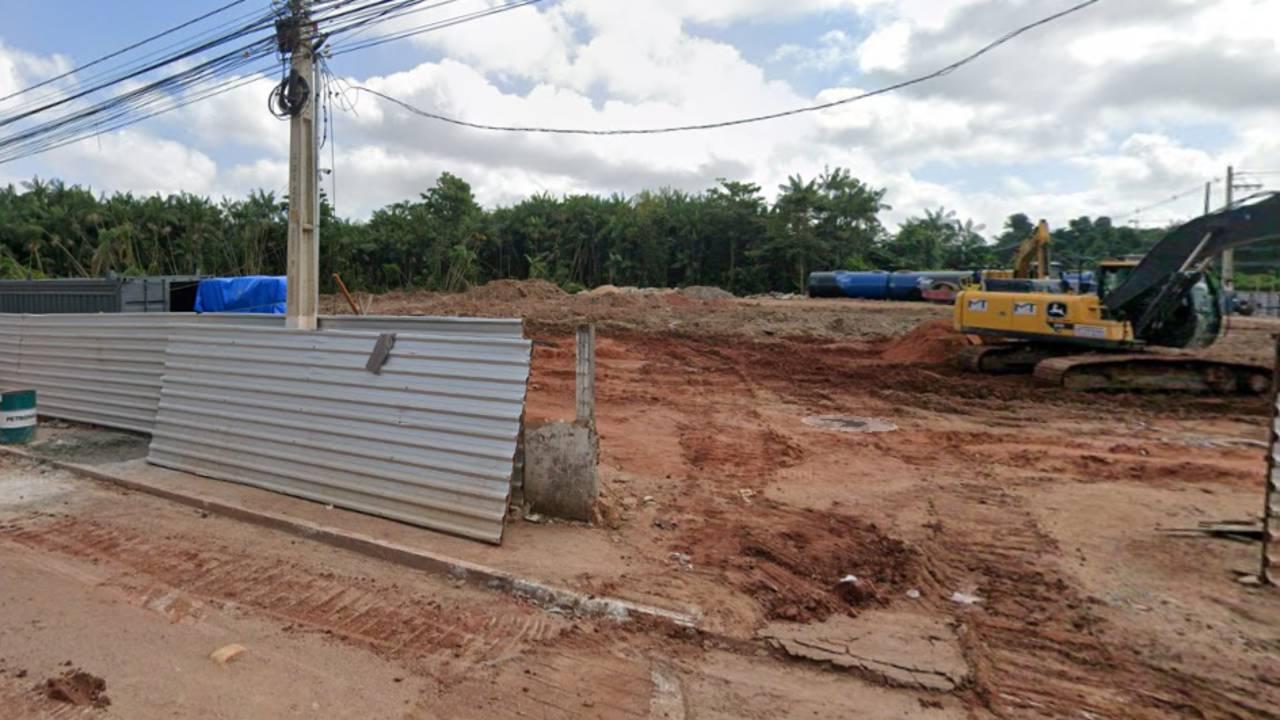 Turismo predatório - Ministro destruiu área verde na sede da COP30 para posto de combustíveis