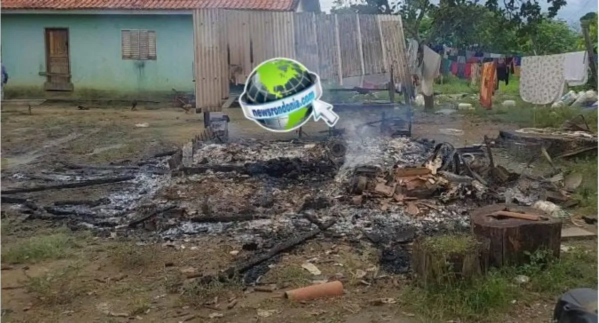 Polícia - casa é destruída por incêndio e morador morre carbonizado em Candeias do Jamari