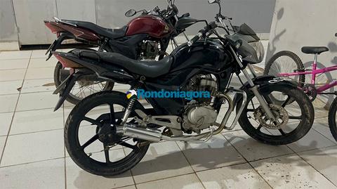 Polícia - PM prende homem com moto clonada em cruzamento movimentado da capital