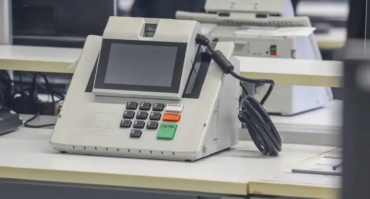 Política - TSE conclui teste público de segurança das urnas eletrônicas para 2026