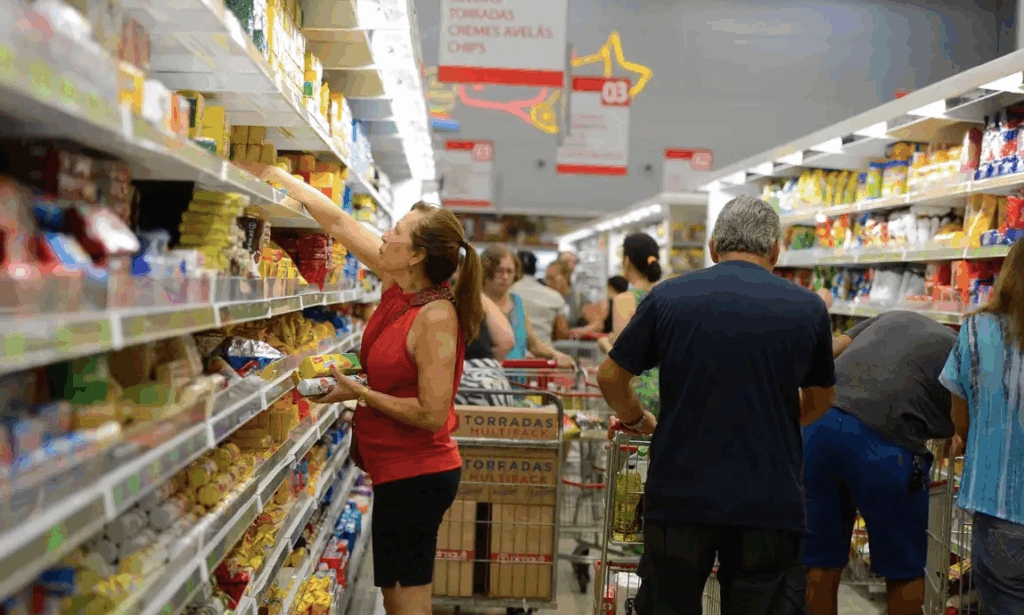 Cesta básica ficou mais cara em 17 capitais em dezembro