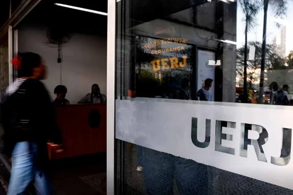 EDUCAÇÃO DPU oficia ministérios para que garantam cotas raciais em concursos