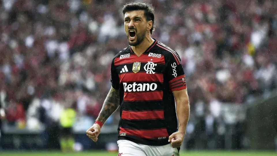 Flamengo prepara Arrascaeta contra São Paulo, mas foco é final com Corinthians