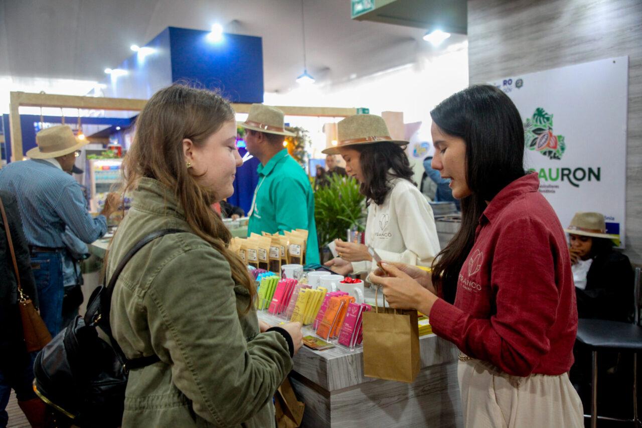MAIOR FEIRA DE AGRONEGÓCIO - Produtos e serviços: governo de RO está com inscrições abertas para expositores na 13ª Rondônia Rural Show Internacional
