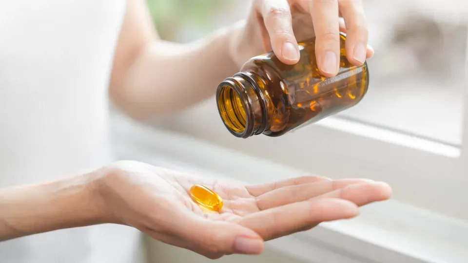 Médica deixa alerta para quem toma suplementos de vitamina D