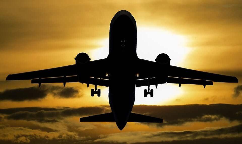 Neste domingo - EUA suspendem restrições no espaço aéreo do Caribe