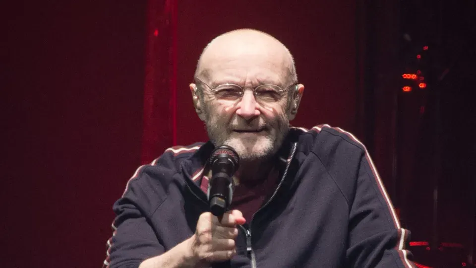 Phil Collins tem enfermeira 