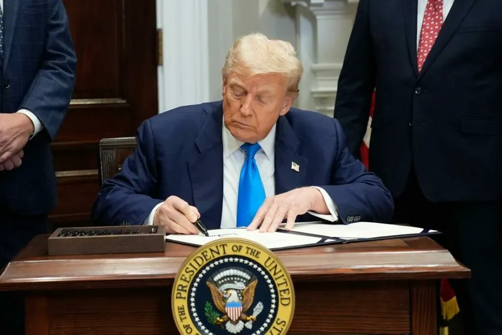 Trump diz que Cuba não receberá mais petróleo da Venezuela