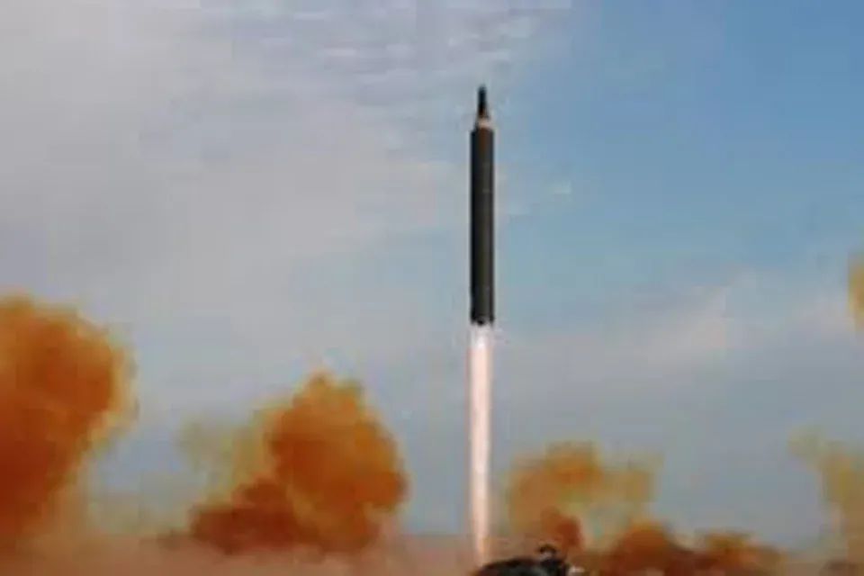 3ª ERA NUCLEAR - Fim de tratado entre EUA e Rússia joga mundo para corrida nuclear com proliferação de ogivas
