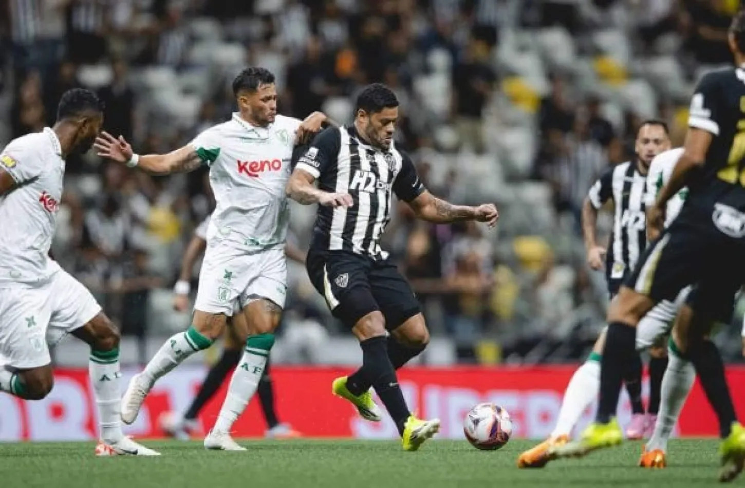 Atlético Mineiro - Atlético cede gol no fim, e empata com o América na ida da semi do Mineiro