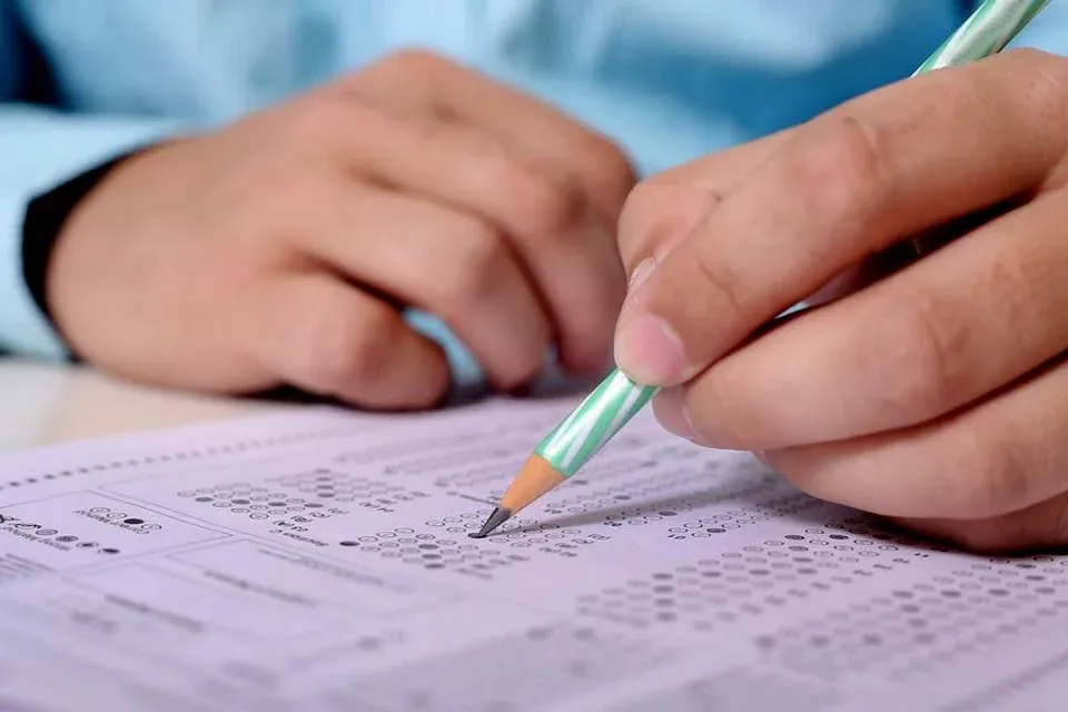 CERTAME - Publicado edital de concurso para Agente Municipal de Trânsito com salário base de R$ 3 mil