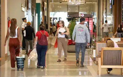 Economia | Trabalho - Discussão sobre fim da escala 6x1 deve ser feita depois das Eleições, defende deputado de SC