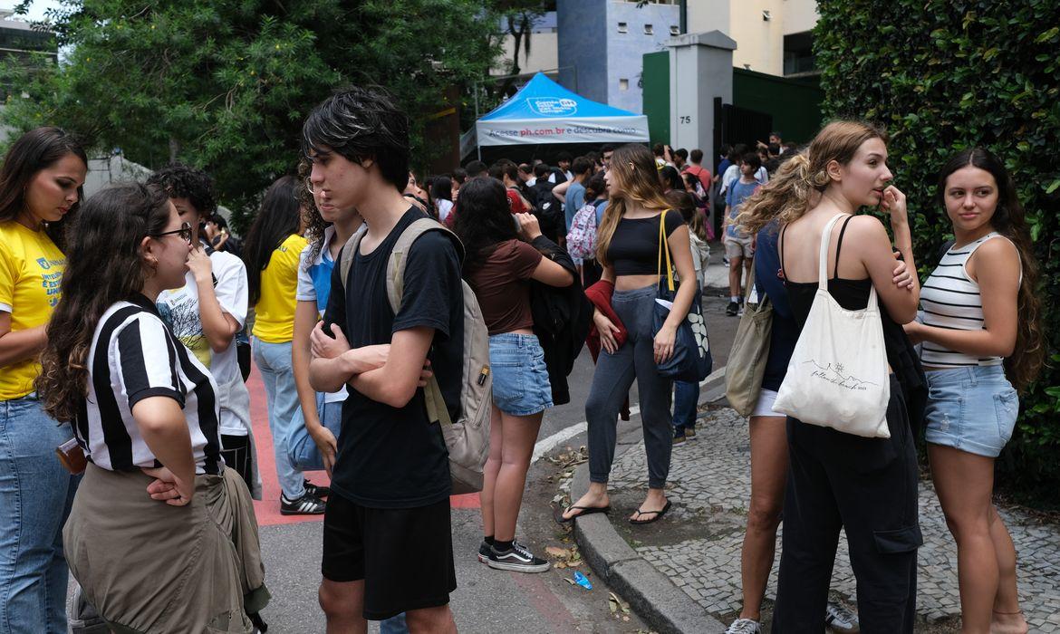 Educação - Pé-de-Meia Licenciaturas abre pré-inscrições nesta terça-feira