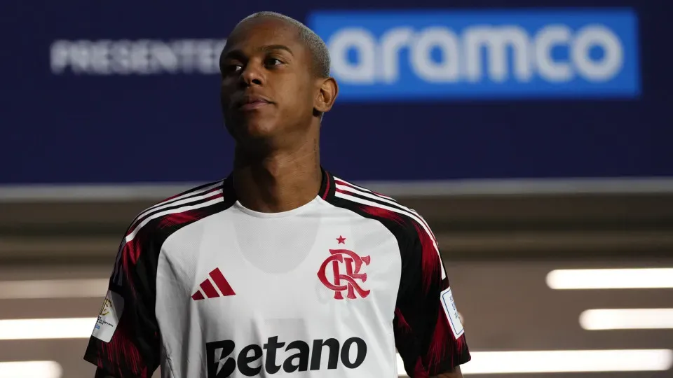 Fla destrava negociações com Red Bull após voltar a relacionar Wallace Yan