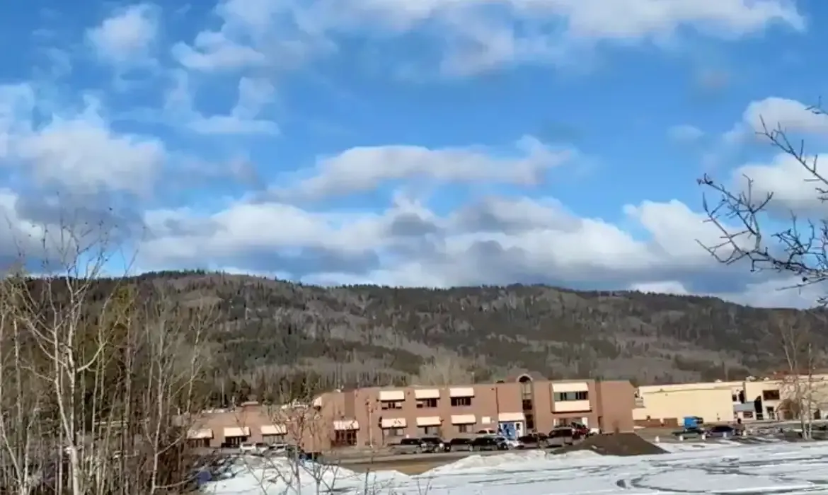 Internacional Ataque a tiros em escola no Canadá deixa 10 mortos