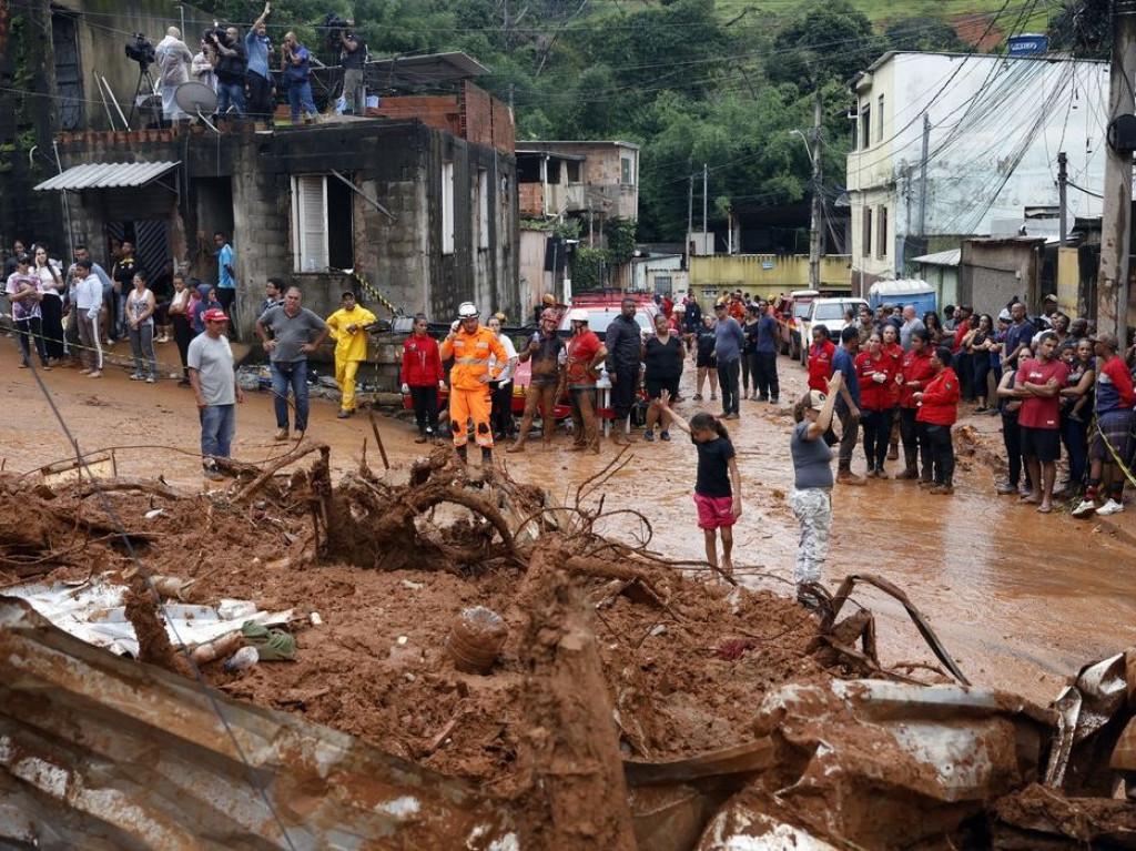 MARGARIDA SALOMÃO - Uma em cada quatro pessoas vive em áreas de risco em Juiz de Fora