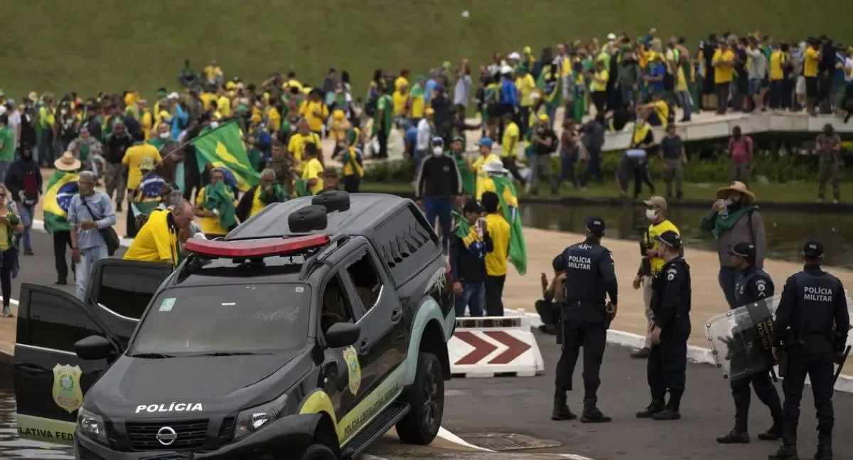 Política - STF forma maioria para manter condenação da cúpula da PMDF