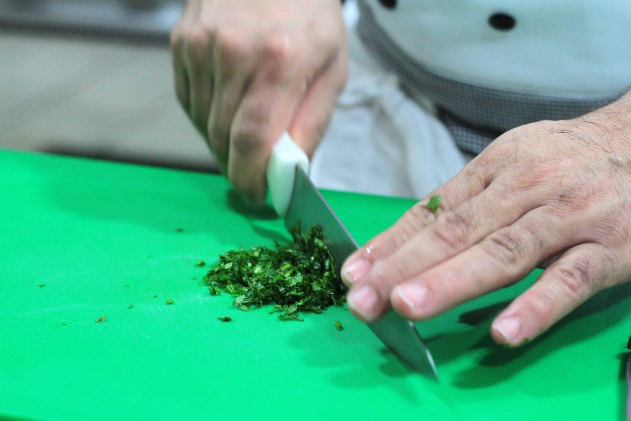 PROTEÇÃO À SAÚDE - Hábitos cuidadosos de higiene na manipulação de alimentos evitam infecções graves, orienta Sesau