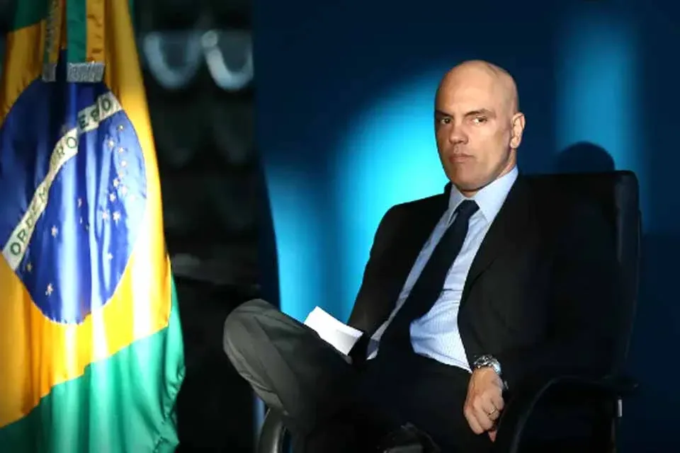 TRAMA GOLPISTA - Alexandre de Moraes homologa acordo para que 2 kids pretos evitem prisão