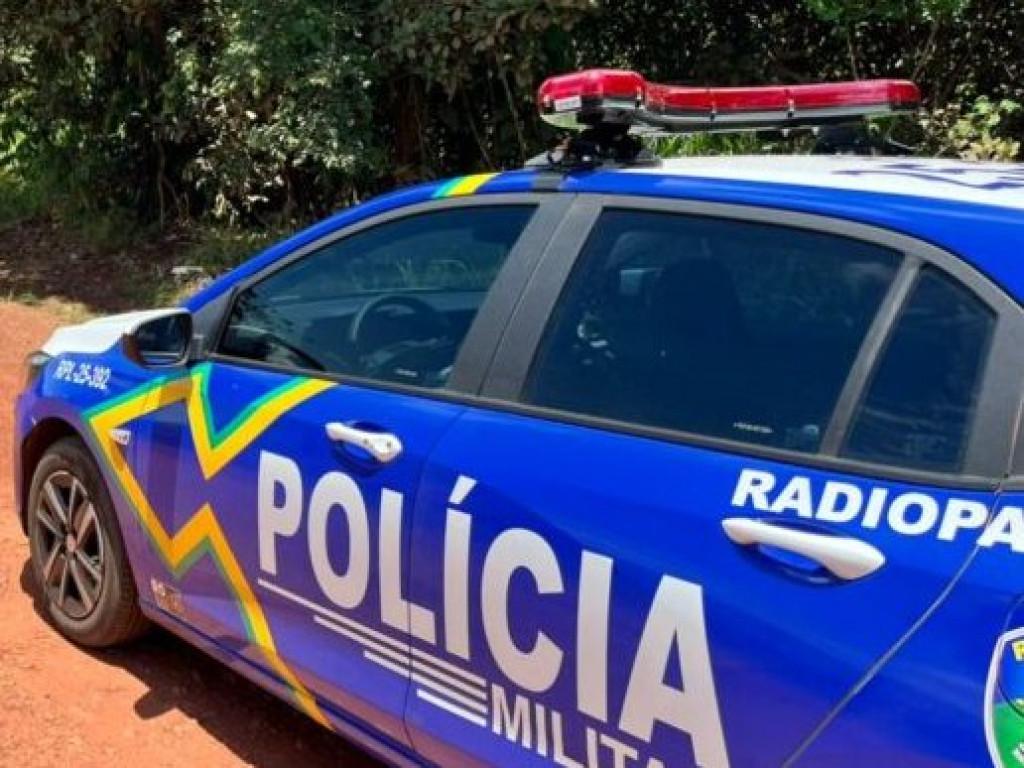 AVENIDA FLORIANÓPILIS -Homem é preso com arma de fogo após abordagem da Polícia Militar em Rolim de Moura