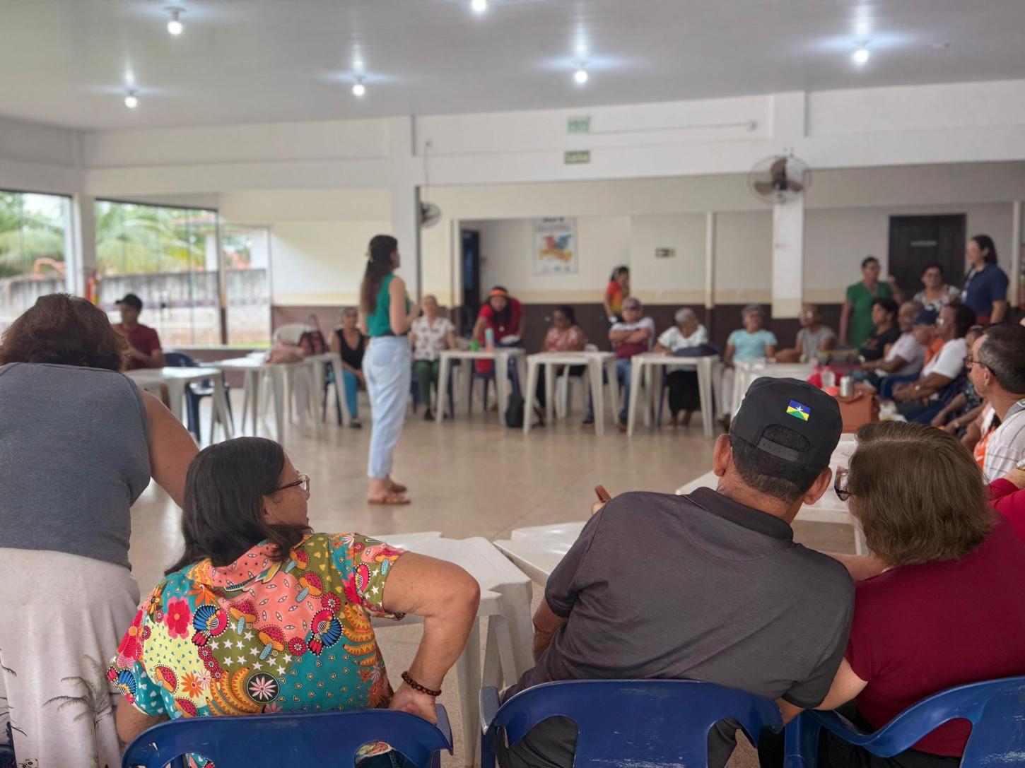Cuidado, memória e afeto marcam encontro com idosos no Centro de Convivência em Rolim de Moura