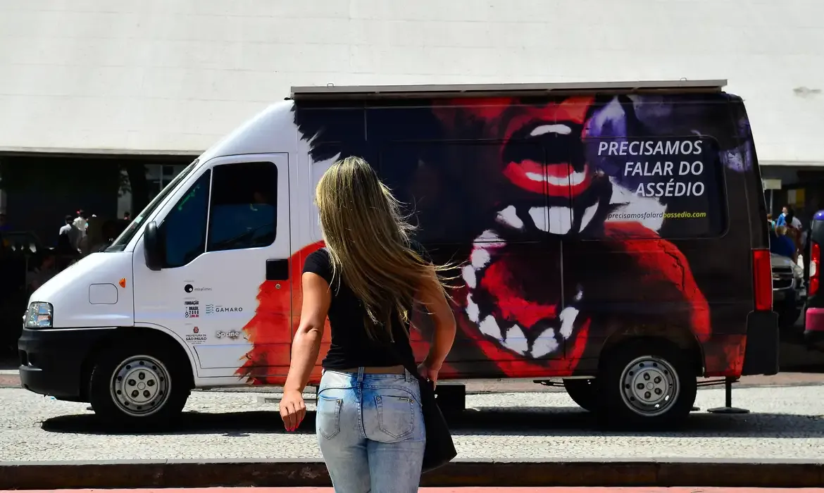 Direitos Humanos - Assédio no trabalho: saiba como reunir provas para denunciar crime