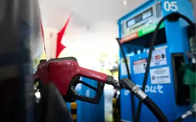 Economia | Combustíveis - Petrobras aumenta preço do diesel em R$ 0,38