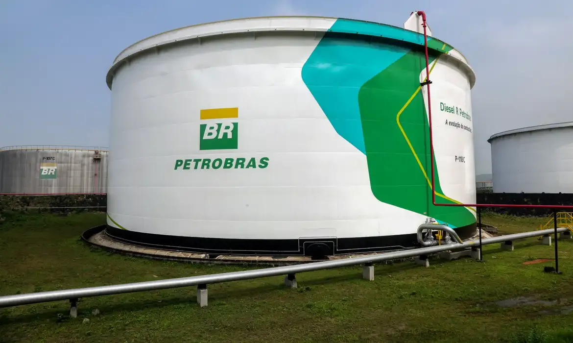 Economia - Guerra no Oriente Médio: governo vai monitorar mercado de combustíveis