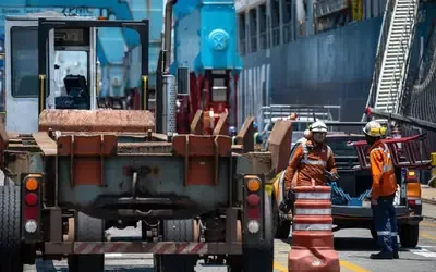 Economia | Trabalho - Redução da jornada pode elevar custos das empresas em até R$ 267 bilhões ao ano