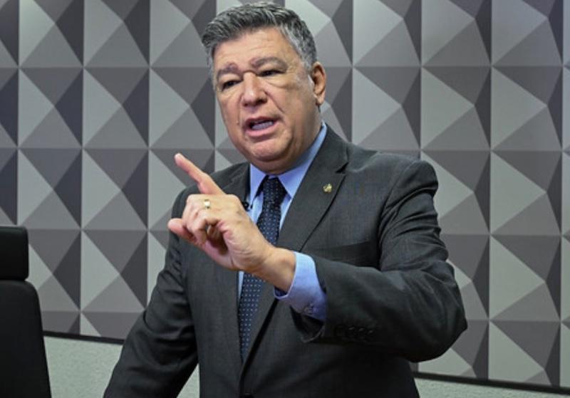 'Interfere nas prerrogativas' - Viana critica nova suspensão da CPMI e afirma que STF atrasa investigação