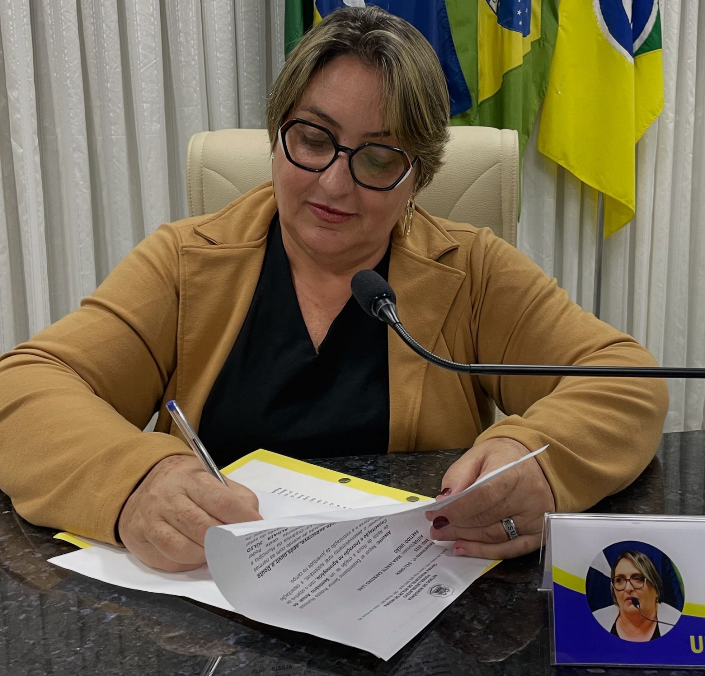 Janete Lins solicita realização de perícia técnica para avaliação das condições de insalubridade no ambiente de trabalho do Almoxarifado Central