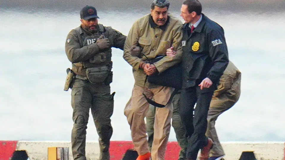 Maduro passa as noites do 'inferno na terra' gritando: 