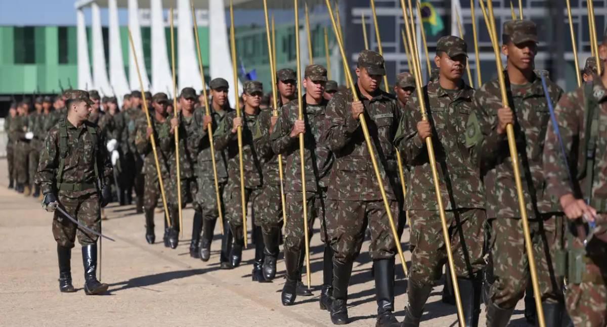 Notícias - Governo fixa reserva de vagas para negros, indígenas e quilombolas na formação militar