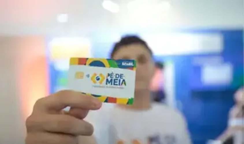 Pé-de-Meia paga nascidos em nov e dez nesta segunda (30)