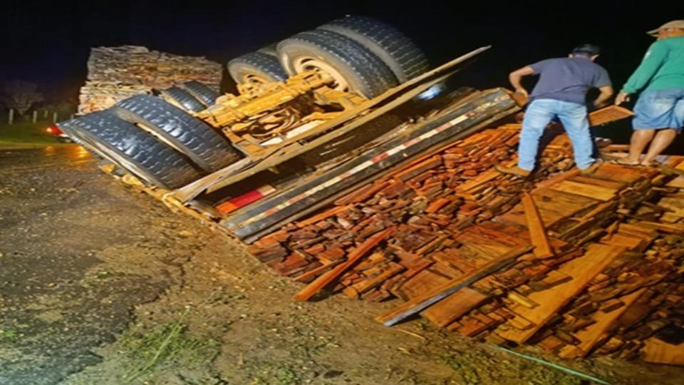 Plantão de Polícia - Polícia Militar registra dois acidentes na Linha 128