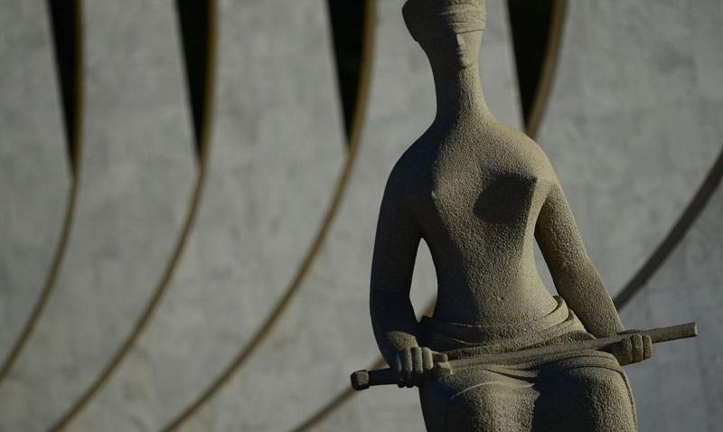 PoderData - Reprovação do STF é recorde e chega a 52%, diz pesquisa