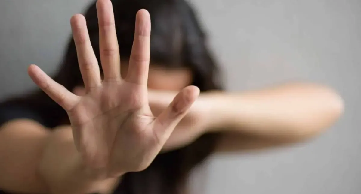 Polícia - Jovem de 19 anos escapa de tentativa de estupro após ser trancada em carro em RO