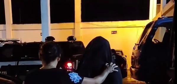 Polícia - Justiça mantém internada adolescente acusada de matar o avô e tentar matar a avó