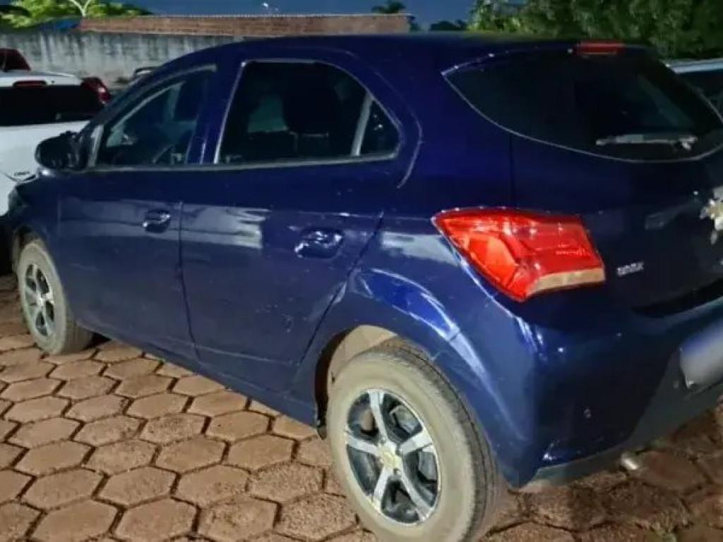 POLÍCIA MILITAR - Veículo furtado é recuperado pela PM em distrito de Rolim de Moura
